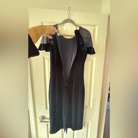 NWT Eliza J Ruffle Sleeve Velvet Cocktail Dress - Picture 14 of 14